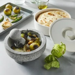 8" Granite Molcajete & Pestle - Figmint™